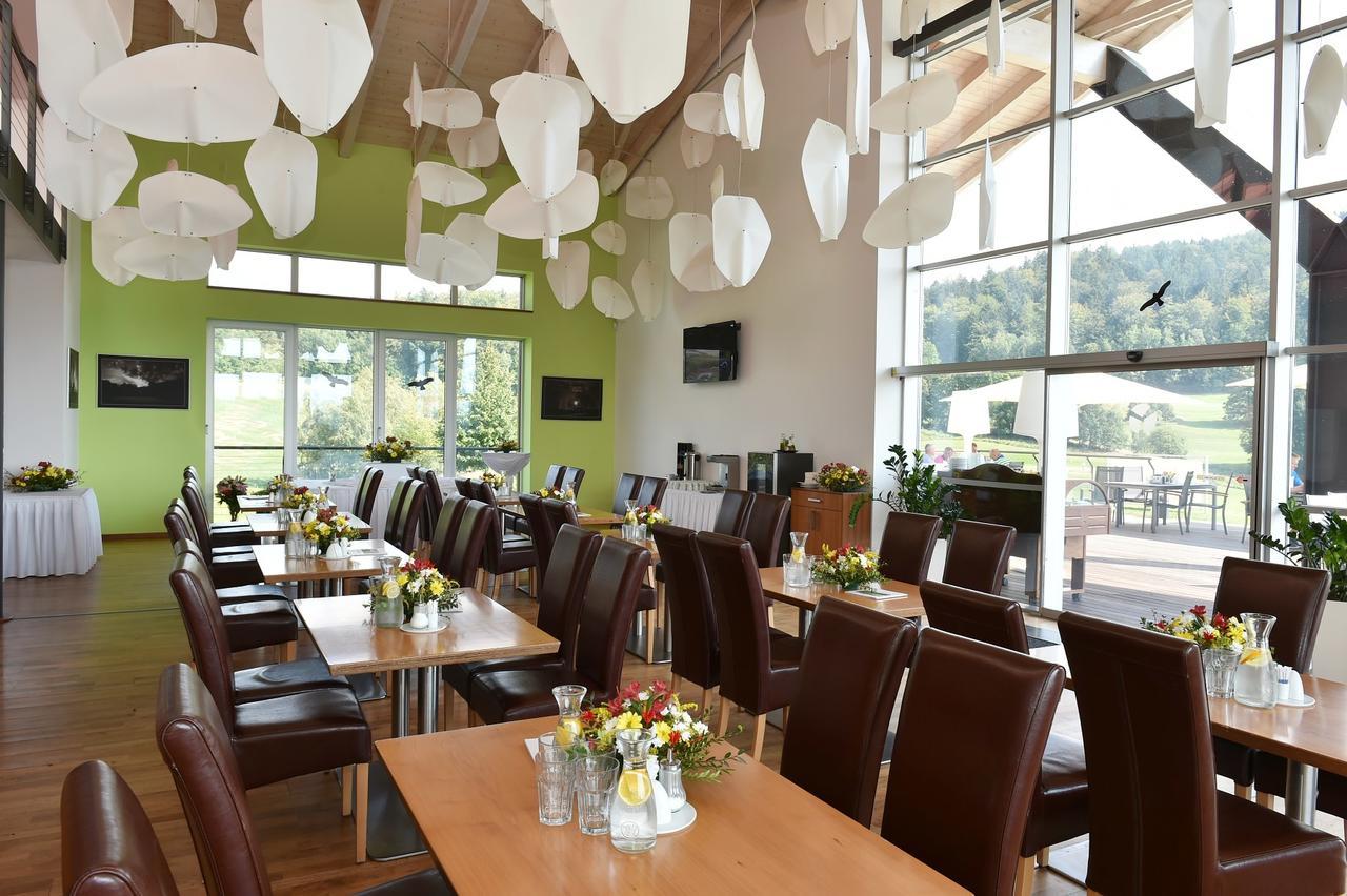 Fojtka Hausboaty Ypsilon Golf Liberec酒店 外观 照片